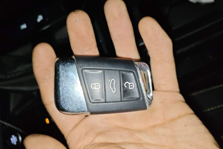 Used Volkswagen Passat New Energy 2020 430 PHEV Hybrid Elite Edition China VI Standard Vehicle Key
