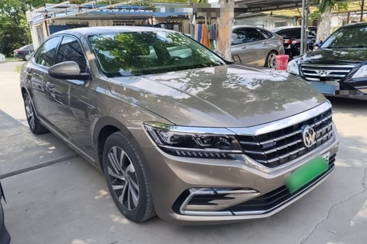 Used Volkswagen Passat New Energy 2020 430 PHEV Hybrid Luxury Edition China VI Standard Front Right 45 Deg