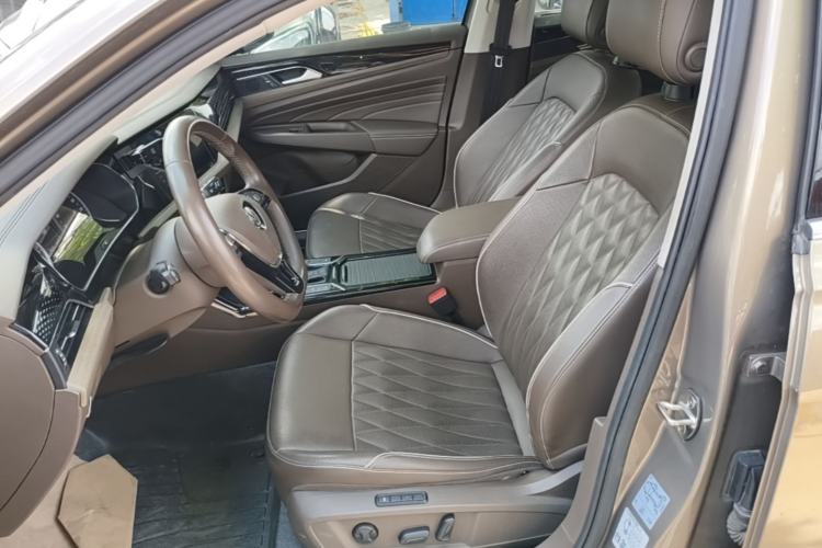 Used Volkswagen Passat New Energy 2020 430 PHEV Hybrid Luxury Edition China VI Standard Left Front Seat