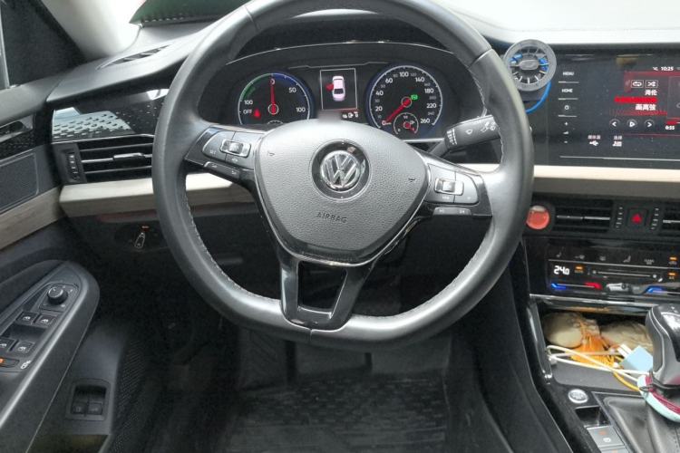 Used Volkswagen Passat New Energy 2020 430 PHEV Hybrid Luxury Edition China VI Standard Steering Wheel