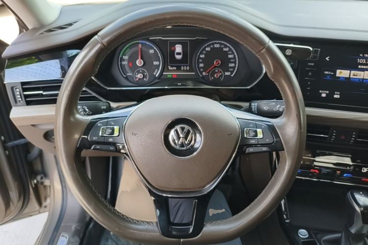 Used Volkswagen Passat New Energy 2020 430 PHEV Hybrid Luxury Edition China VI Standard Steering Wheel