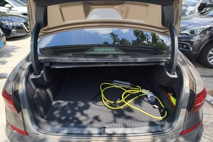 Used Volkswagen Passat New Energy 2020 430 PHEV Hybrid Luxury Edition China VI Standard Trunk