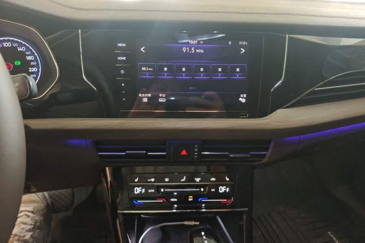 Used Volkswagen Passat New Energy 2020 430 PHEV Hybrid Luxury Edition China VI Standard Audio And AC Panel