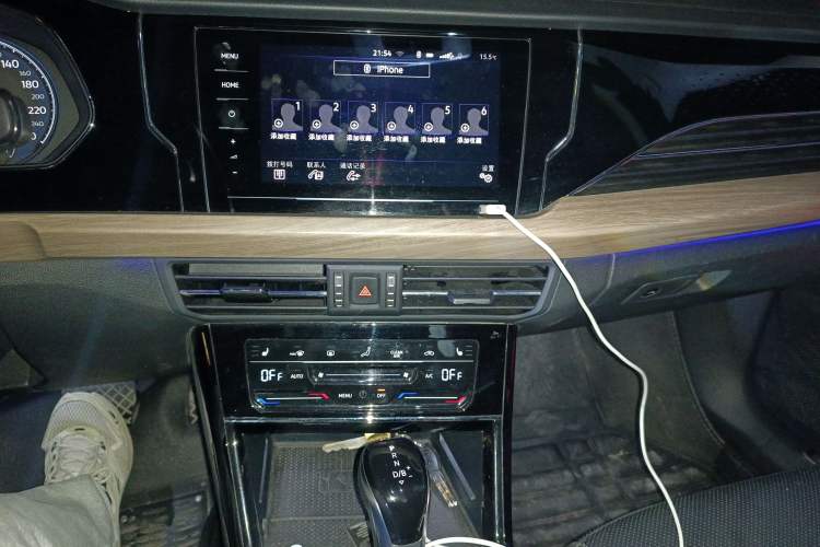 Used Volkswagen Passat New Energy 2020 430 PHEV Hybrid Luxury Edition China VI Standard Audio And AC Panel