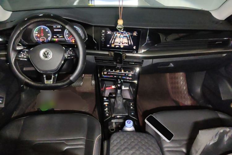 Used Volkswagen Passat New Energy 2020 430 PHEV Hybrid Elite Edition China VI Standard Center Console