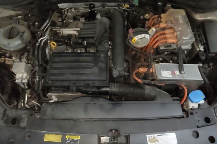 Used Volkswagen Passat New Energy 2020 430 PHEV Hybrid Elite Edition China VI Standard Engine Bay