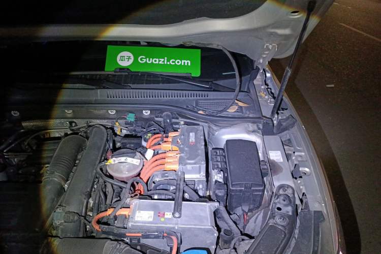 Used Volkswagen Passat New Energy 2020 430 PHEV Hybrid Luxury Edition China VI Standard Engine Bay Left