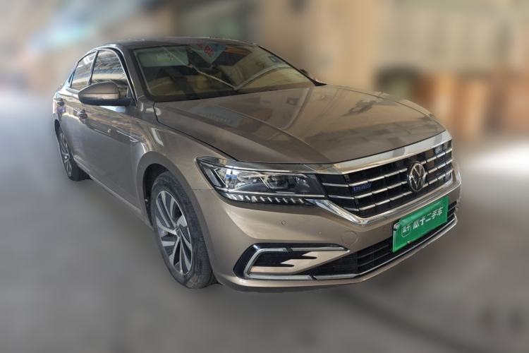 Used Volkswagen Passat New Energy 2020 430 PHEV Hybrid Luxury Edition China VI Standard Front Right 45 Deg