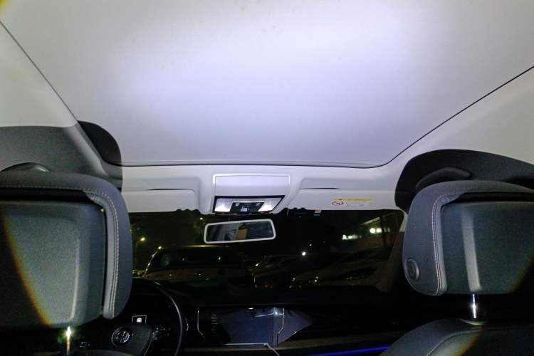 Used Volkswagen Passat New Energy 2020 430 PHEV Hybrid Luxury Edition China VI Standard Headliner