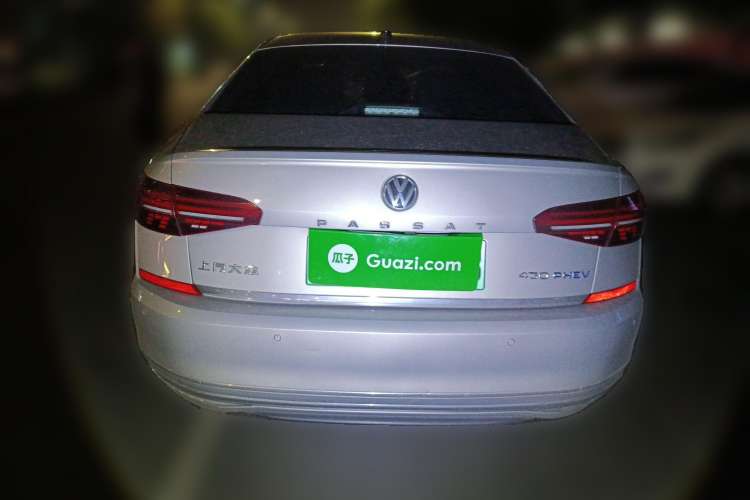 Used Volkswagen Passat New Energy 2020 430 PHEV Hybrid Luxury Edition China VI Standard Rear