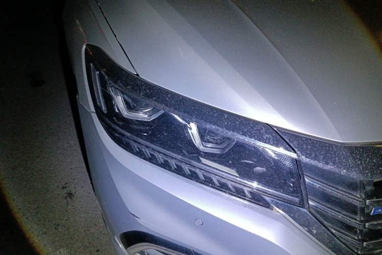 Used Volkswagen Passat New Energy 2020 430 PHEV Hybrid Luxury Edition China VI Standard Right Front Headlight