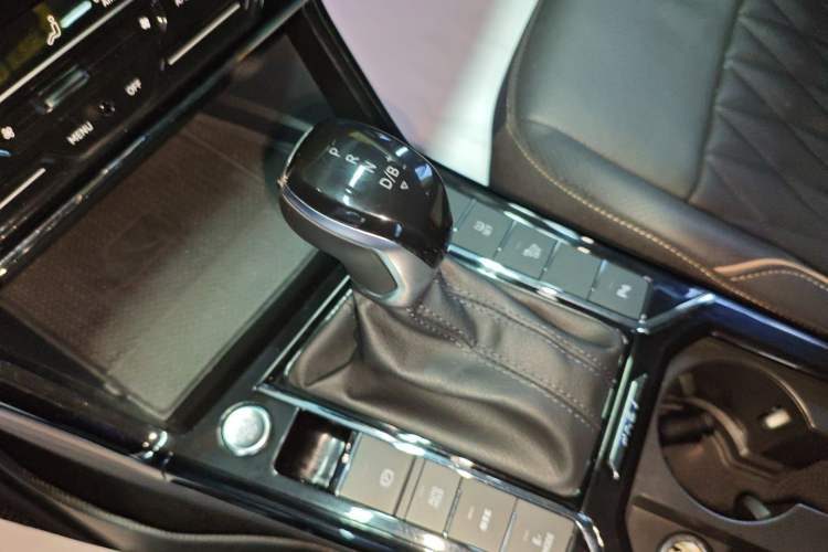 Used Volkswagen Passat New Energy 2020 430 PHEV Hybrid Luxury Edition China VI Standard Gear Lever