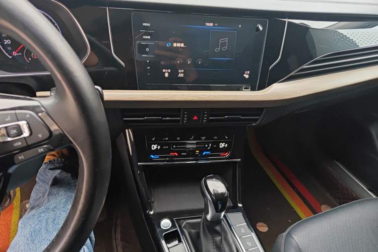 Used Volkswagen Passat New Energy 2020 430 PHEV Hybrid Luxury Edition China VI Standard Audio And AC Panel