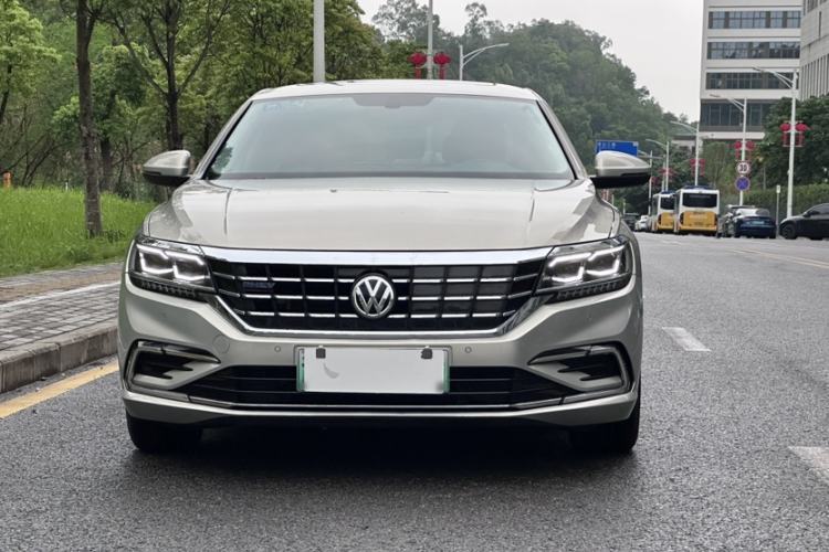 Used Volkswagen Passat New Energy 2020 430 PHEV Hybrid Luxury Edition China VI Standard Exterior 4