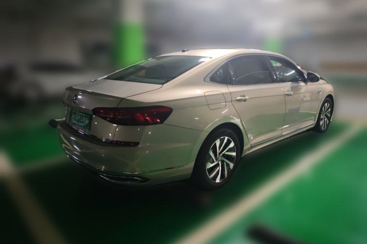 Used Volkswagen Passat New Energy 2020 430 PHEV Hybrid Luxury Edition China VI Standard Rear Right 45 Deg