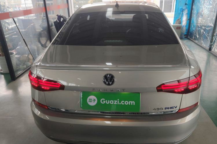 Used Volkswagen Passat New Energy 2020 430 PHEV Hybrid Luxury Edition China VI Standard Rear