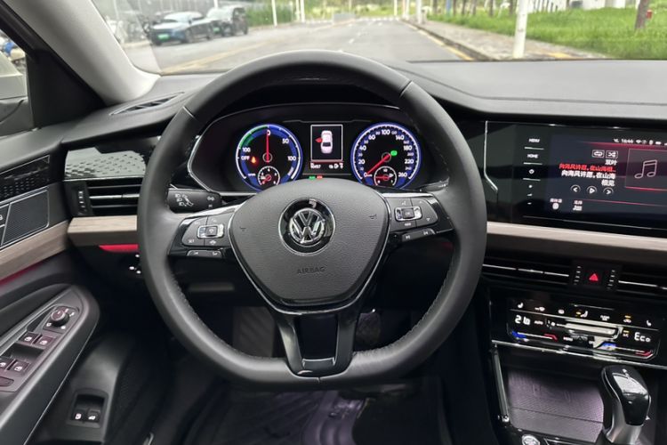 Used Volkswagen Passat New Energy 2020 430 PHEV Hybrid Luxury Edition China VI Standard Steering Wheel