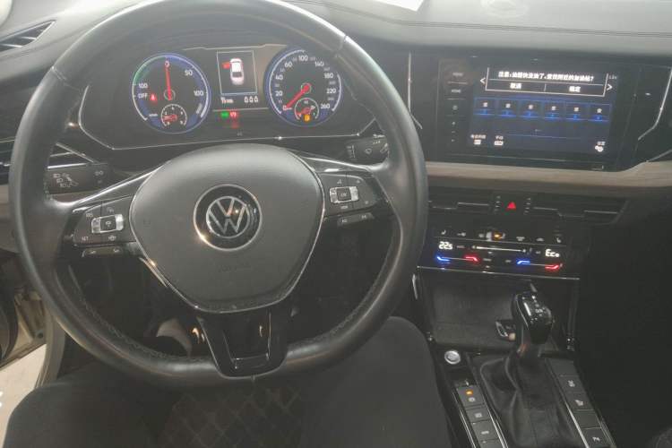 Used Volkswagen Passat New Energy 2020 430 PHEV Hybrid Luxury Edition China VI Standard Steering Wheel