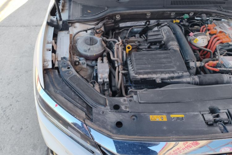 Used Volkswagen Passat New Energy 2020 430 PHEV Hybrid Luxury Edition China VI Standard Engine Bay Right