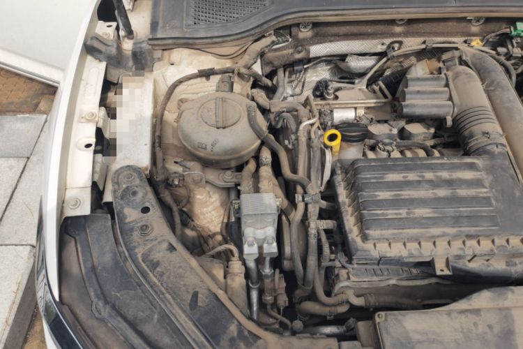 Used Volkswagen Passat New Energy 2020 430 PHEV Hybrid Luxury Edition China VI Standard Engine Bay Right