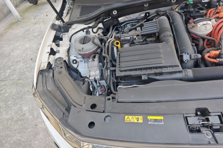 Used Volkswagen Passat New Energy 2020 430 PHEV Hybrid Luxury Edition China VI Standard Engine Bay Right
