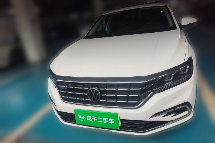 Used Volkswagen Passat New Energy 2020 430 PHEV Hybrid Luxury Edition China VI Standard Front