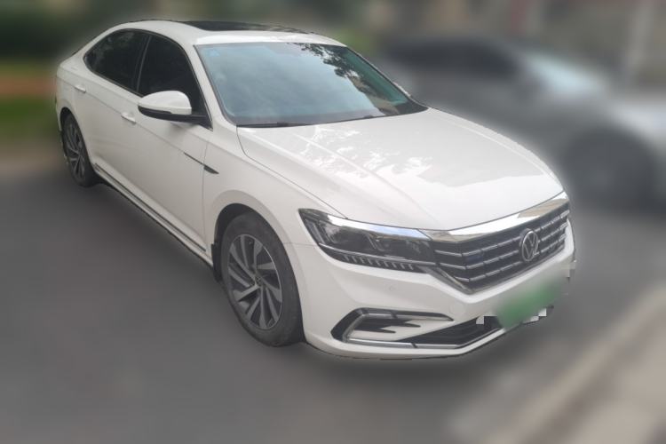 Used Volkswagen Passat New Energy 2020 430 PHEV Hybrid Luxury Edition China VI Standard Front Right 45 Deg