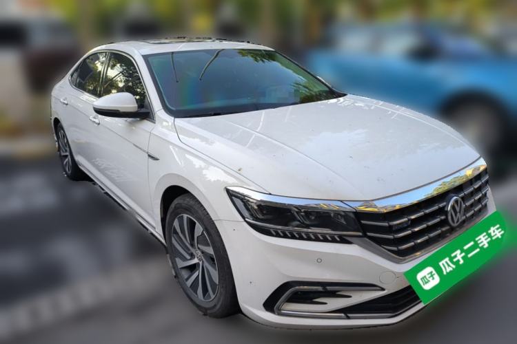 Used Volkswagen Passat New Energy 2020 430 PHEV Hybrid Luxury Edition China VI Standard Front Right 45 Deg