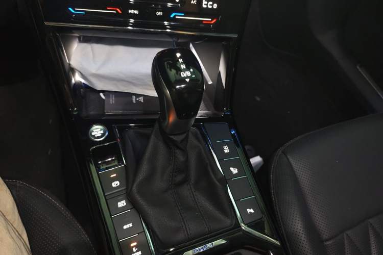 Used Volkswagen Passat New Energy 2020 430 PHEV Hybrid Luxury Edition China VI Standard Gear Lever
