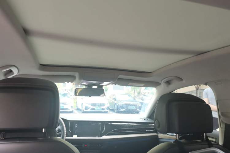 Used Volkswagen Passat New Energy 2020 430 PHEV Hybrid Luxury Edition China VI Standard Headliner