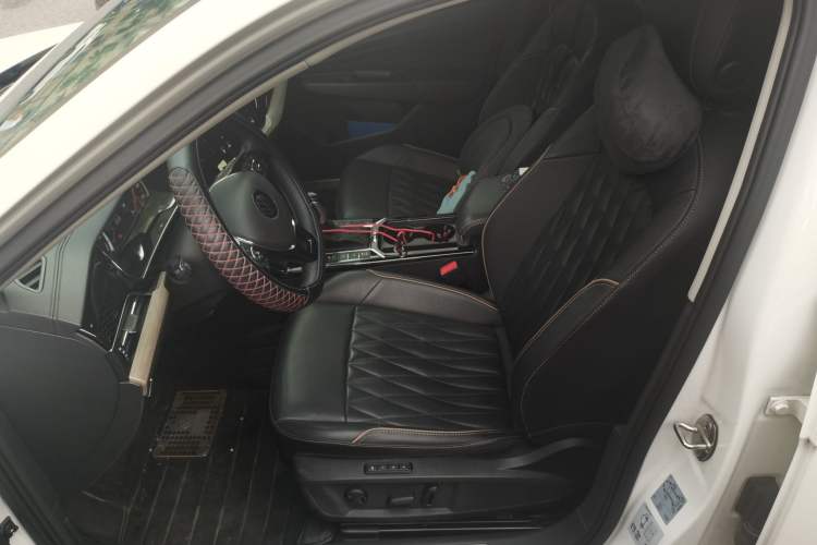 Used Volkswagen Passat New Energy 2020 430 PHEV Hybrid Luxury Edition China VI Standard Left Front Seat