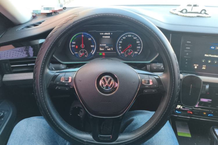 Used Volkswagen Passat New Energy 2020 430 PHEV Hybrid Luxury Edition China VI Standard Steering Wheel