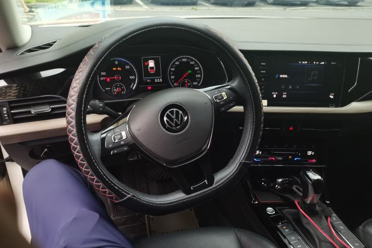 Used Volkswagen Passat New Energy 2020 430 PHEV Hybrid Luxury Edition China VI Standard Steering Wheel