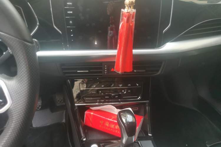 Used Volkswagen Passat New Energy 2022 Revised Version 430 PHEV Hybrid Elite Edition Audio And AC Panel
