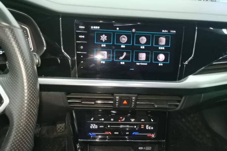 Used Volkswagen Passat New Energy 2022 430 PHEV Hybrid Luxury Edition Audio And AC Panel