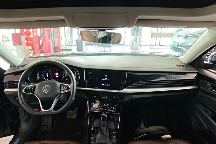 Used Volkswagen Passat New Energy 2022 430 PHEV Hybrid Elite Edition Center Console