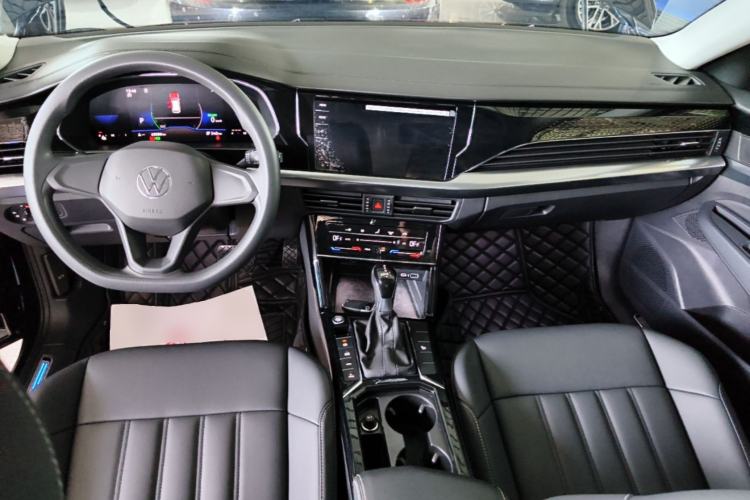 Used Volkswagen Passat New Energy 2022 430 PHEV Hybrid Business Edition Center Console