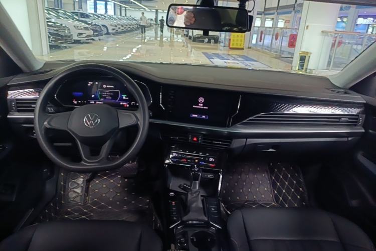 Used Volkswagen Passat New Energy 2022 430 PHEV Hybrid Business Edition Center Console