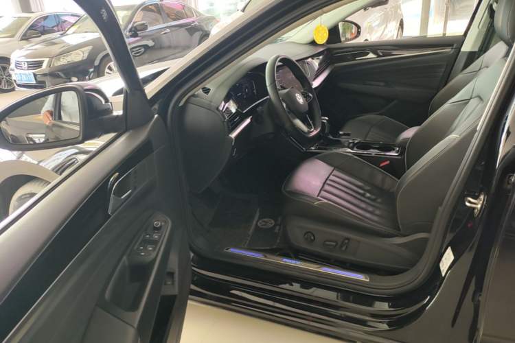 Used Volkswagen Passat New Energy 2022 430 PHEV Hybrid Elite Edition Driver Seat