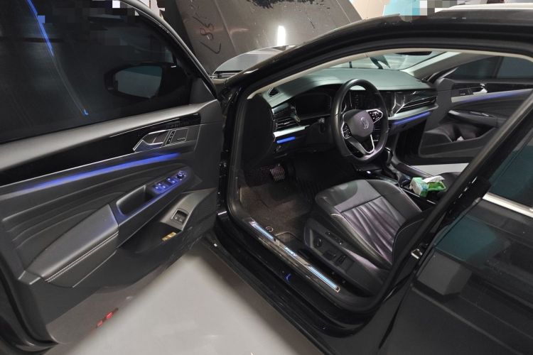 Used Volkswagen Passat New Energy 2022 430 PHEV Hybrid Luxury Edition Driver Seat
