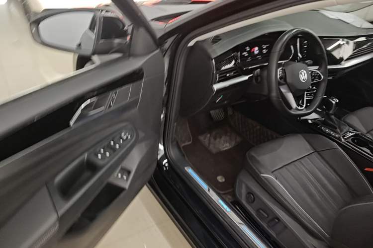 Used Volkswagen Passat New Energy 2022 Revised Version 430 PHEV Hybrid Elite Edition Driver Seat