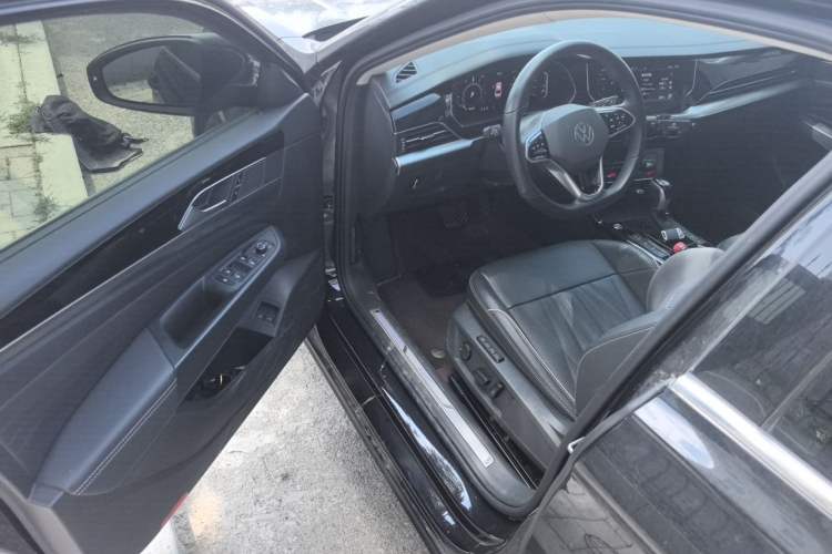 Used Volkswagen Passat New Energy 2022 430 PHEV Hybrid Luxury Edition Driver Seat