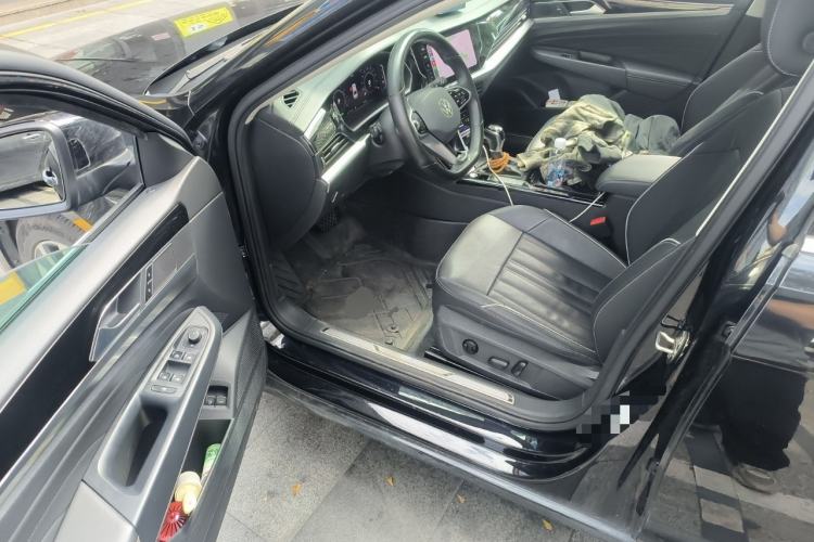 Used Volkswagen Passat New Energy 2022 430 PHEV Hybrid Elite Edition Driver Seat