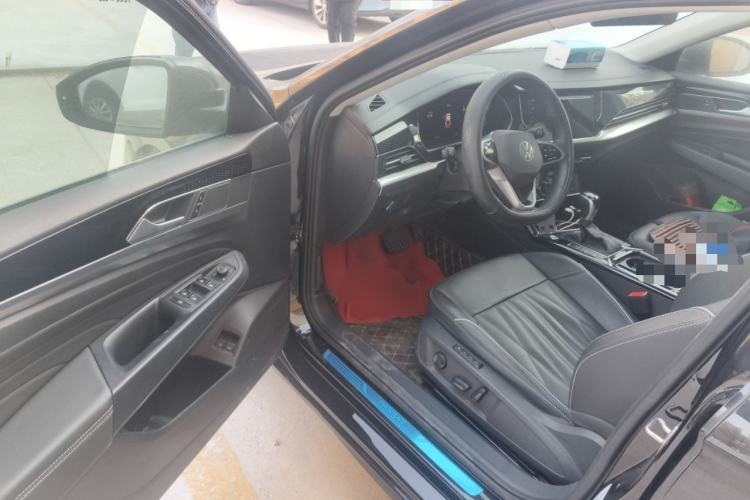 Used Volkswagen Passat New Energy 2022 430 PHEV Hybrid Luxury Edition Driver Seat