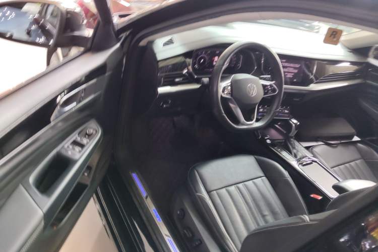Used Volkswagen Passat New Energy 2022 430 PHEV Hybrid Elite Edition Driver Seat
