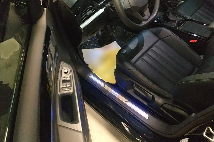 Used Volkswagen Passat New Energy 2022 430 PHEV Hybrid Business Edition Driver Seat