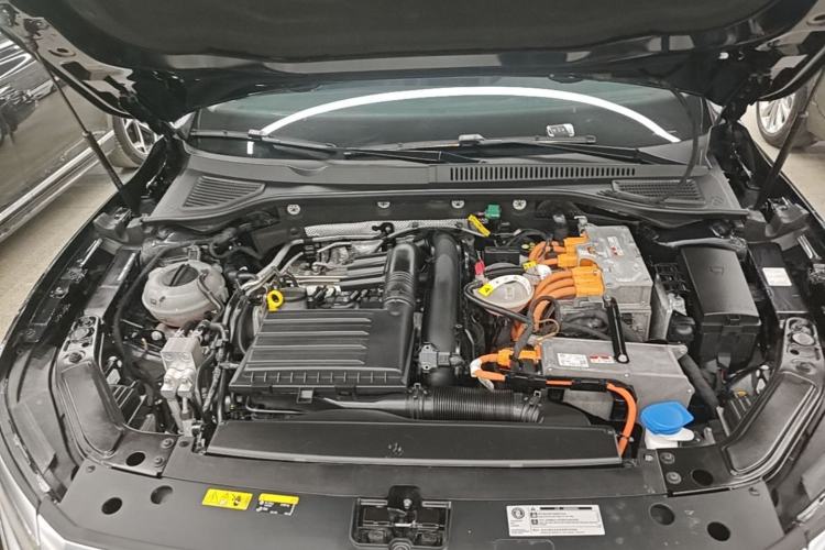 Used Volkswagen Passat New Energy 2022 430 PHEV Hybrid Business Edition Engine Bay