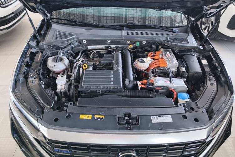 Used Volkswagen Passat New Energy 2022 430 PHEV Hybrid Business Edition Engine Bay