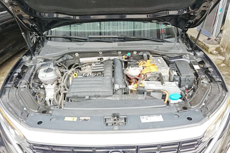 Used Volkswagen Passat New Energy 2022 430 PHEV Hybrid Luxury Edition Engine Bay