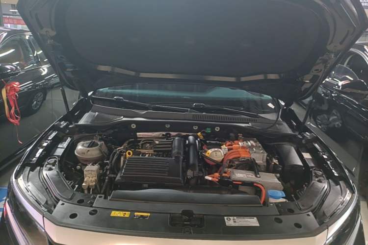 Used Volkswagen Passat New Energy 2022 430 PHEV Hybrid Business Edition Engine Bay